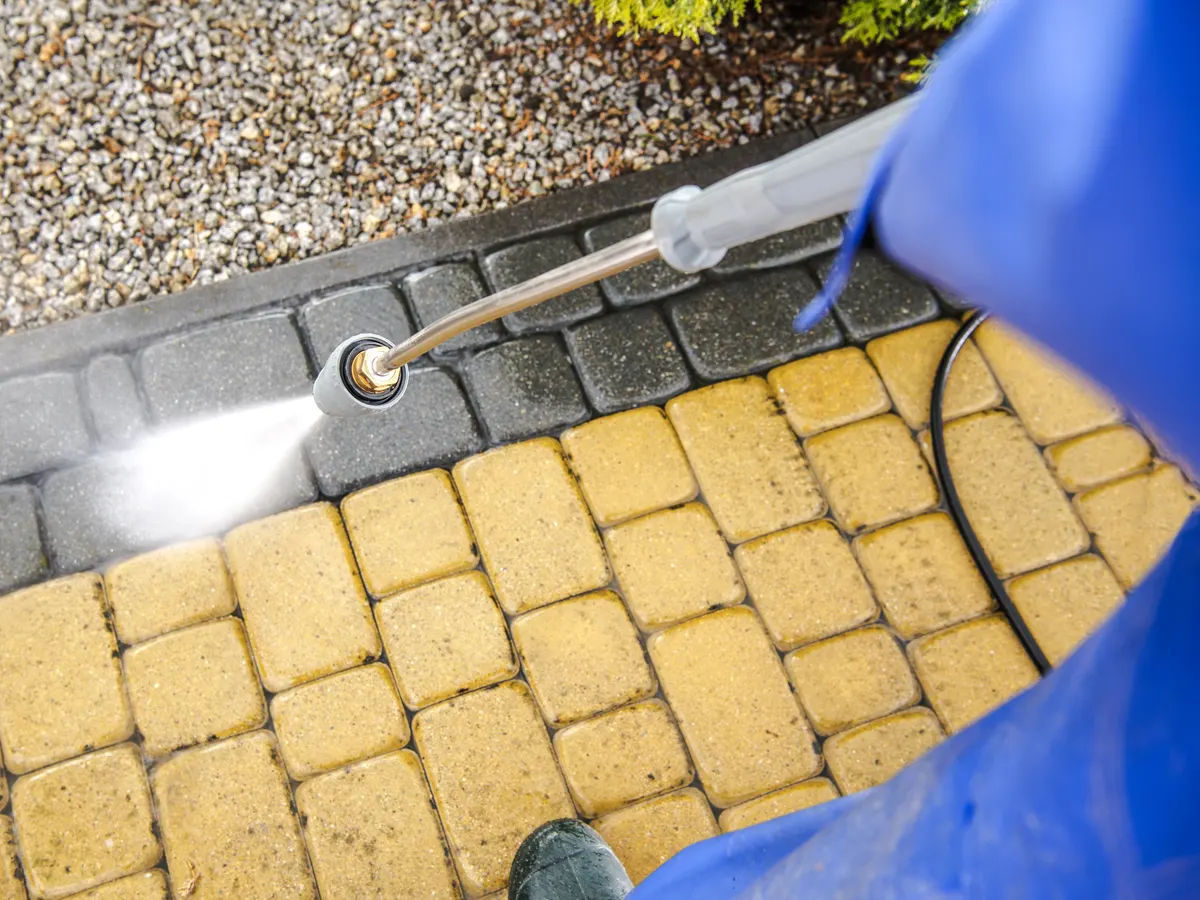 Driveway cleaning