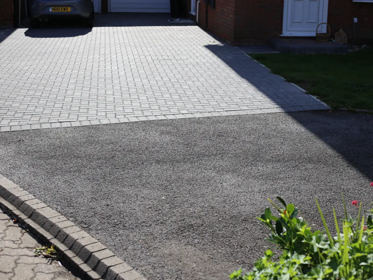Tarmac driveways
